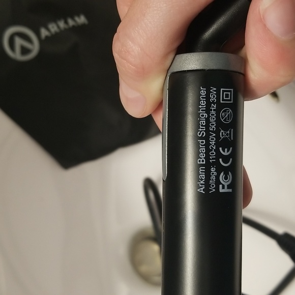 Beard Straightener - Picture 4 of 9